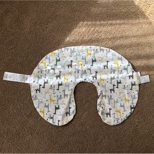 🦒 Never Used! Boppy Original Nursing Pillow Cover, Gray Gold Giraffes